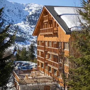 Le Chamois D'or, Ussim Hotel